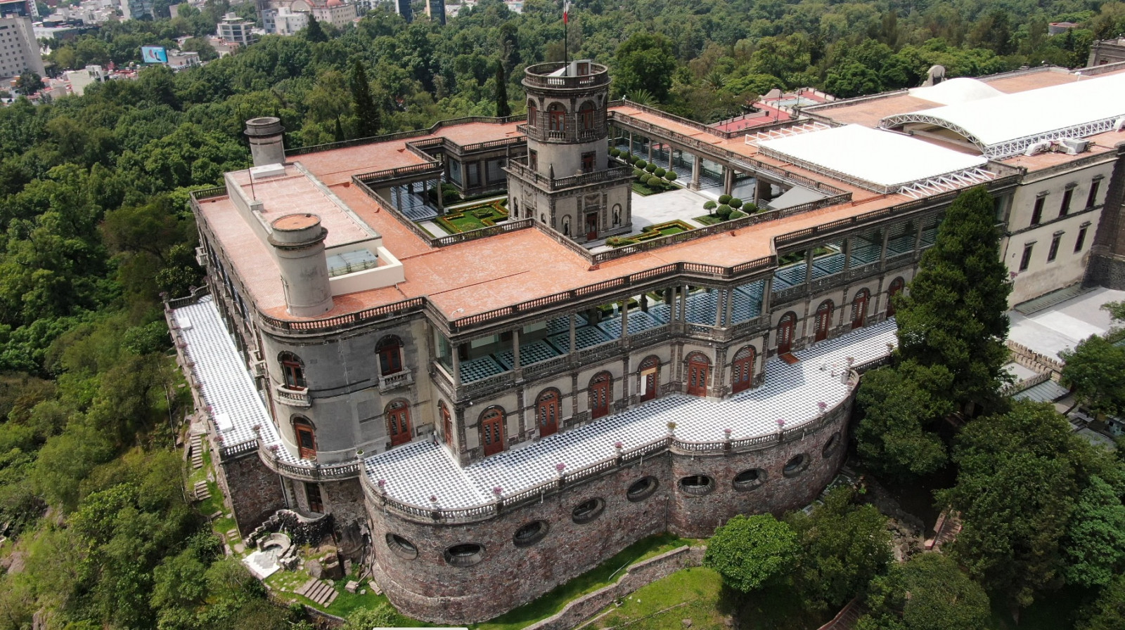 Cuáles Son Los Murales Emblemáticos Que Resguarda El Castillo De Chapultepec Reporte 32 Mx El 6365