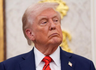 Trump dice que la “desnuclearización” de Irán marcha “bien” a pesar de ataques