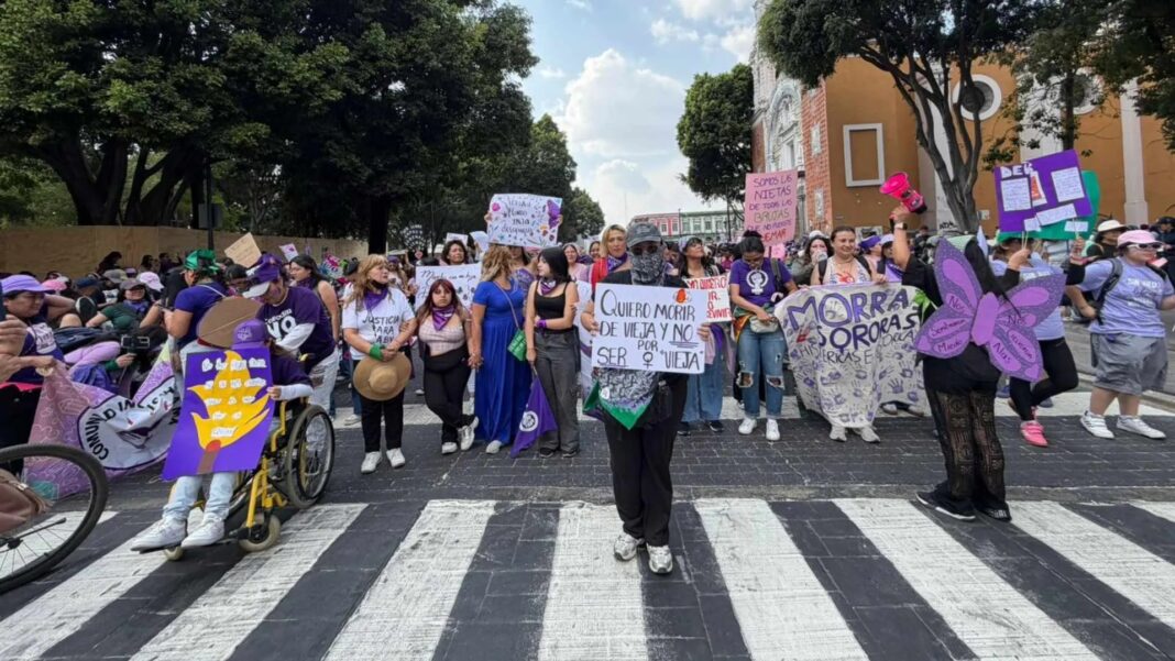 00 80 MARCHA MUJERES PUEBLA A