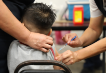 Supervisa Secretaria de Salud de Nuevo León vacunación contra el sarampión en escuelas