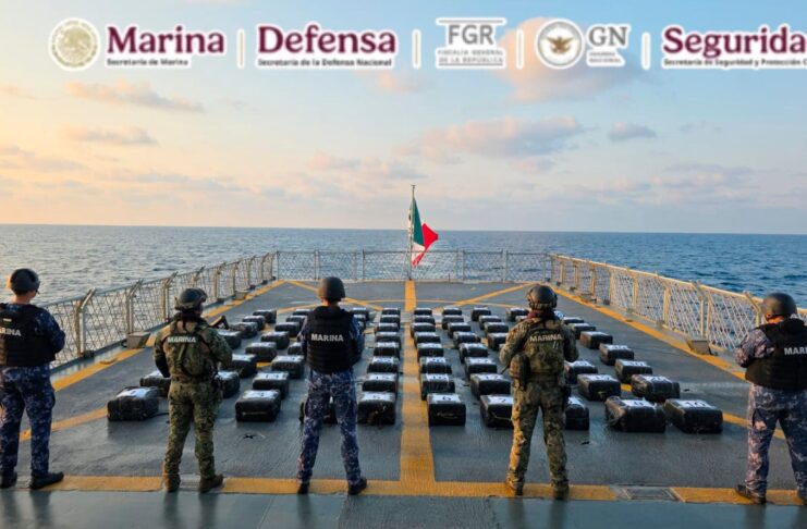 En operación marítima, aseguran dos toneladas de cocaina