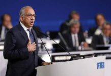 Dimite el principal asesor de Infantino en protesta por su plan de vender el Mundial