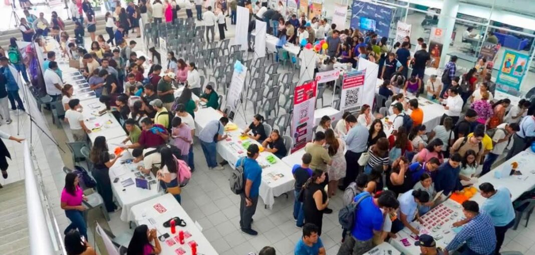 Feria-del-Empleo-Veracruz-9-1140x544