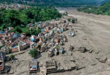 Nepal y China alertan de nuevos riesgos de aluviones por amenaza de desbordamiento de varios lagos