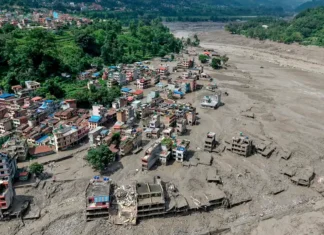 Nepal y China alertan de nuevos riesgos de aluviones por amenaza de desbordamiento de varios lagos