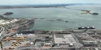 Puerto de Guaymas potencia su capacidad logística con llegada de grúas especializadas