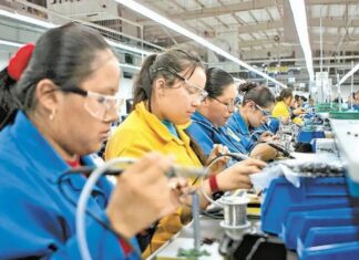En casi tres años pierde sector exportador del país más de 171 mil empleos / por Alejandro Durán
