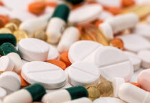 Medicinas: Canifarma pide “a modo” posponer licitación / Por Mauricio Flores