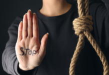 Nuevo León busca prevenir suicidios