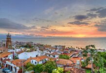 Reactiva Puerto Vallarta sus actividades tras el paso del huracán ‘Simón’