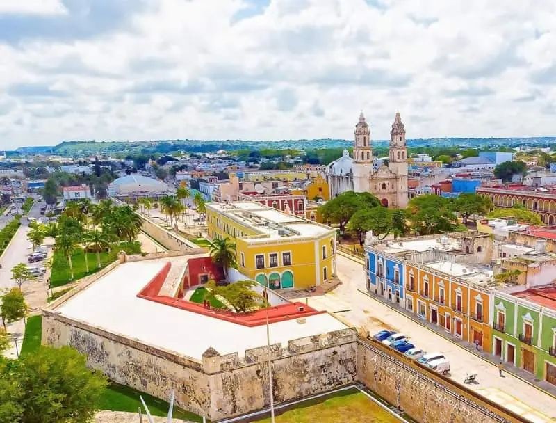 Campeche-entre-joyas-coloniales-fortalezas-y-legado-maya