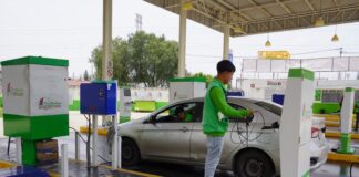 ¡Atención automovilistas con engomado rojo! Amplían en el EdoMex horario de centros de verificación el 31 de octubre